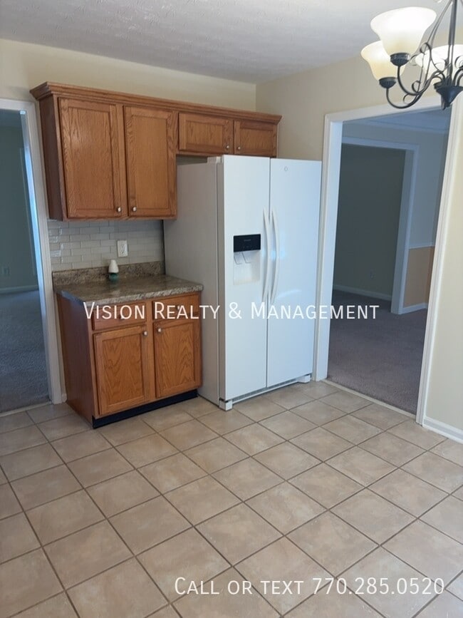 Building Photo - 2443 Tolliver Dr