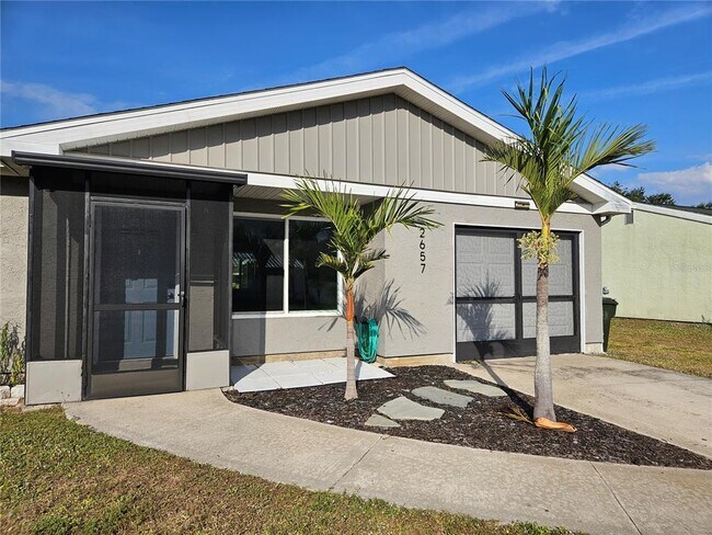 Building Photo - 2657 Roxbury Cir