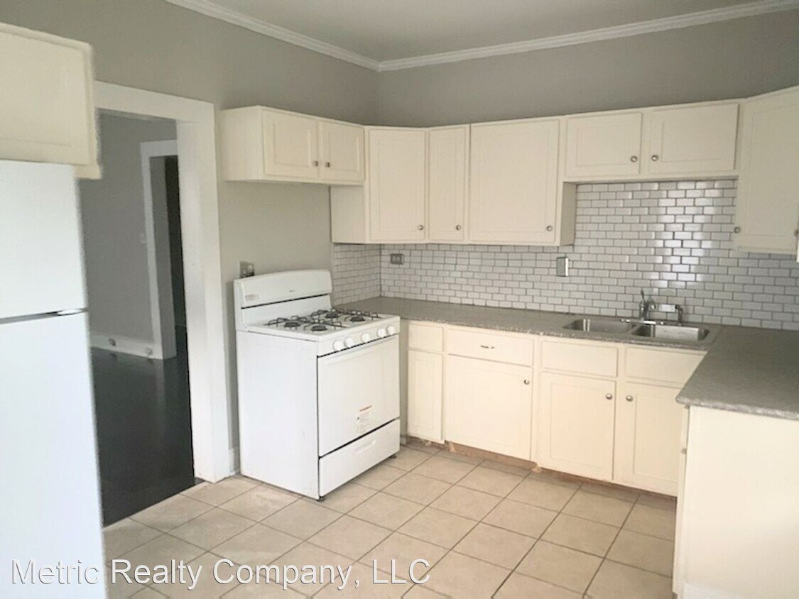 Building Photo - 3 br, 2 bath House - 507 E 3rd Ave