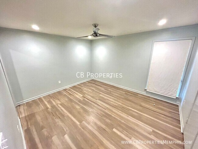 Building Photo - 1047 June Rd