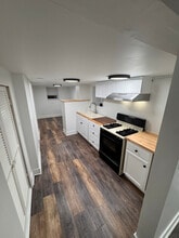 Building Photo - 3521 Oak Ave