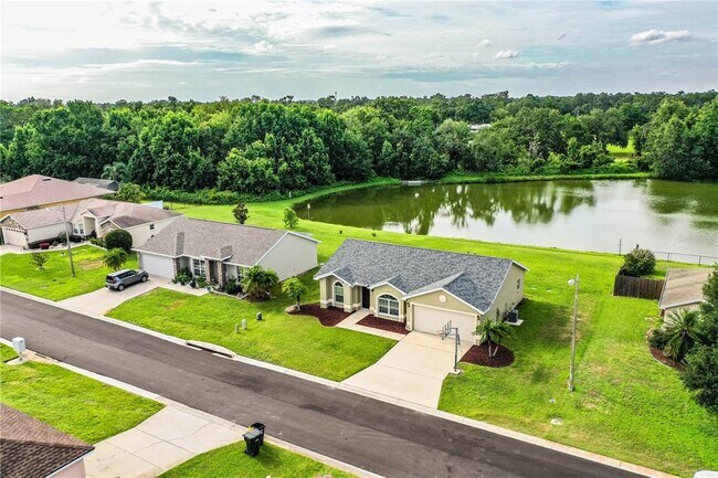 Building Photo - 2745 Stonewood Dr