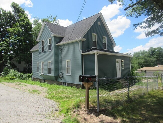 Foto del edificio - 57 Clover Street