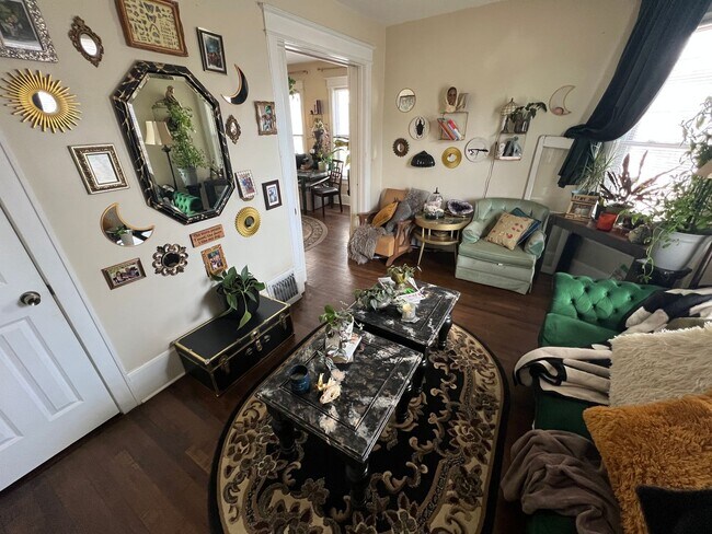 Foto del edificio - 506 E Locust St