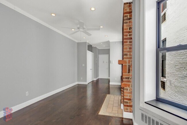 Foto del edificio - 209 E 25th St