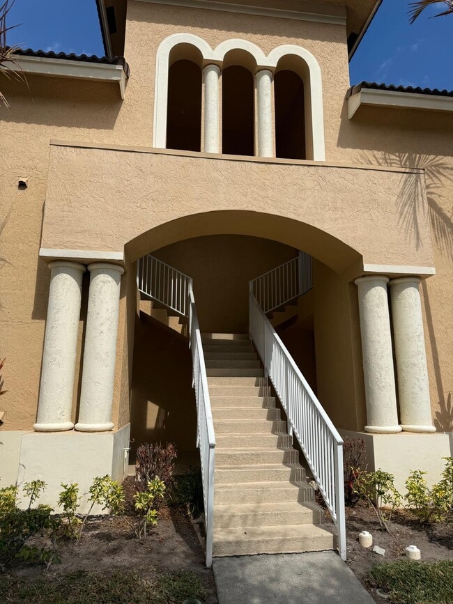 Building Photo - 8950 Sandshot Ct