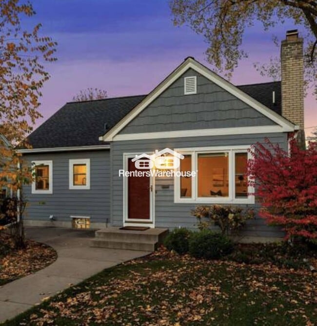 Building Photo - 5033 Oxford Ave