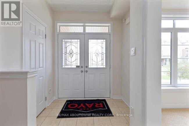 Building Photo - 3083 Preserve Dr