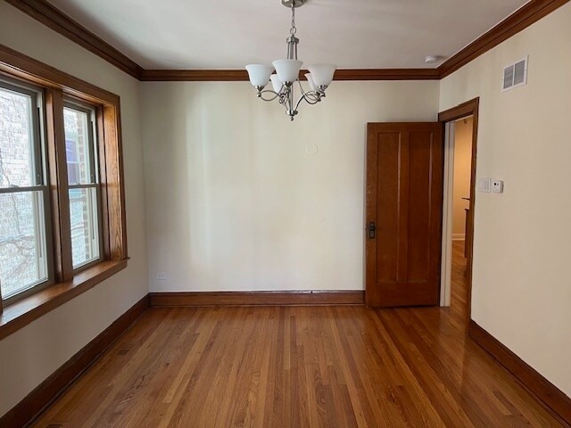 Foto del edificio - 5730 N McVicker Ave