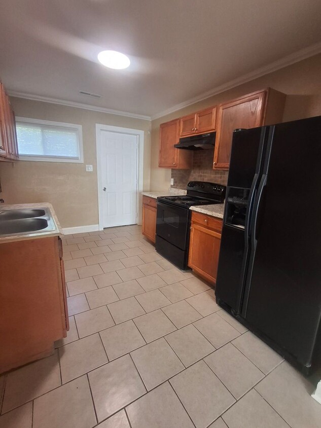 5291-5293 Usher Drive - 5291-5293 Usher Drive