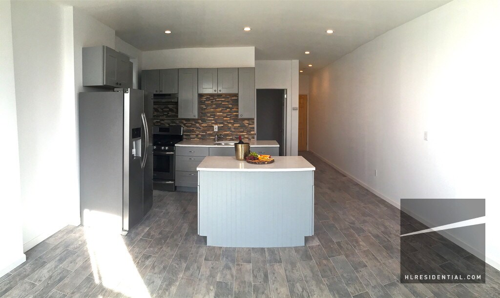 Primary Photo - 1379 Jefferson Ave