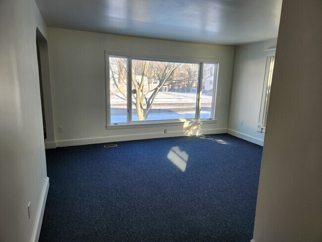 Foto del edificio - 246 W William St