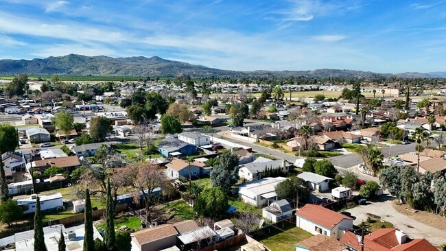 Foto del edificio - 25595 5th St