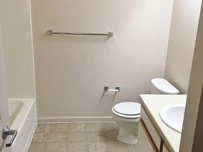 Building Photo - 256 W 3rd St Building Photo - 256 W 3rd St