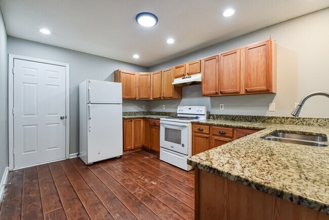 Foto del edificio - 6957 Mahonia Pl