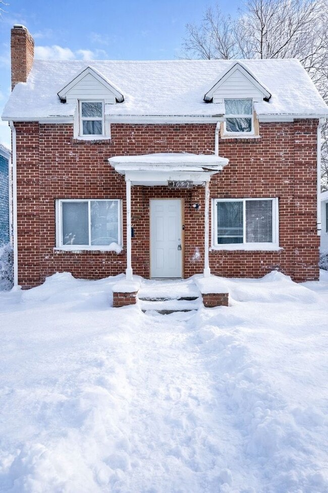 Building Photo - 1052 O Brien St