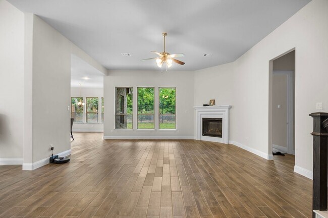 Foto del edificio - 16050 Talamore Ln