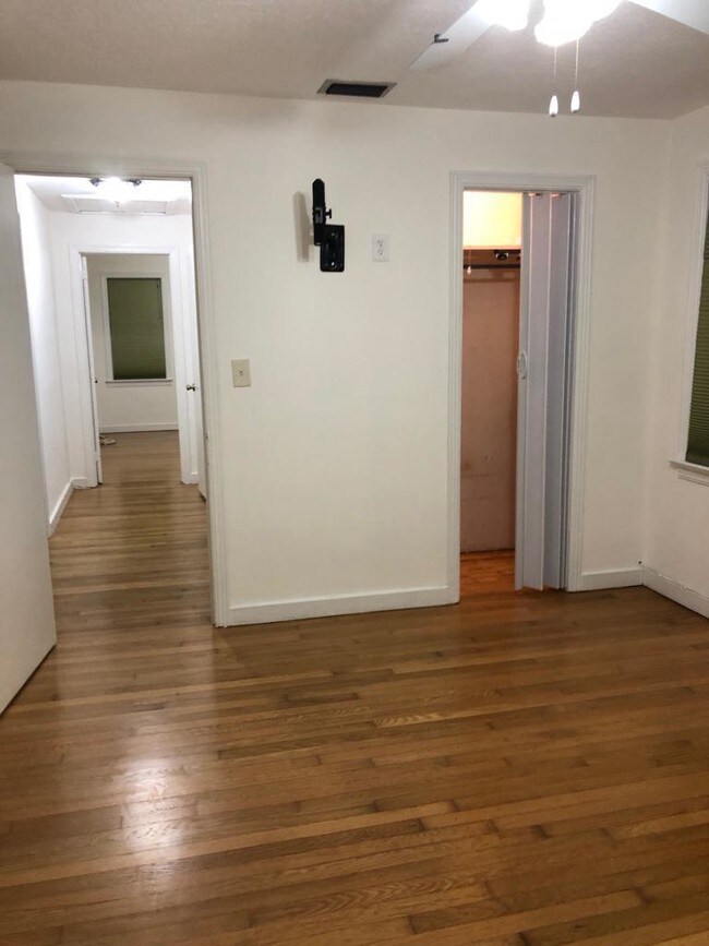 Foto del edificio - 4212  Coconut Road