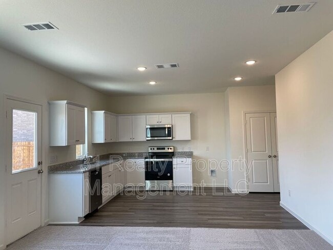 Foto del edificio - 1911 Chapel Hl Rd