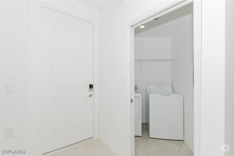Building Photo - 5555 Double Eagle Cir