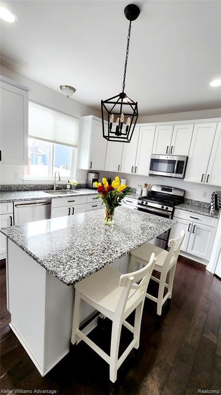 Foto del edificio - 3219 Curtis Rd