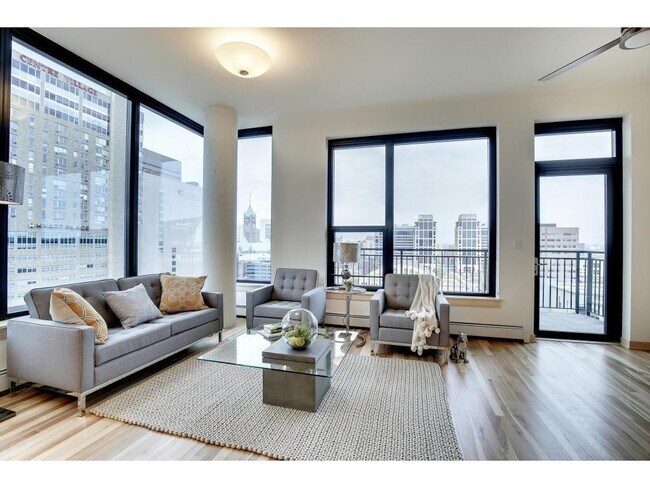 Foto del edificio - 740 Portland Ave