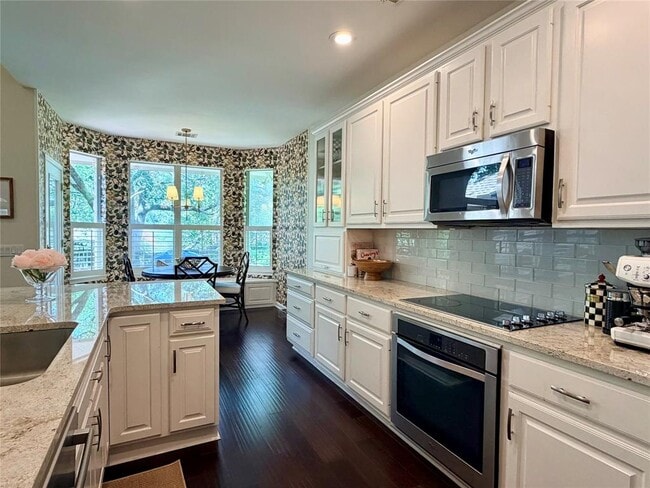 Building Photo - 11508 Emerald Falls Dr