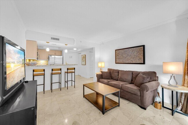 Foto del edificio - 2951 S Bayshore Dr