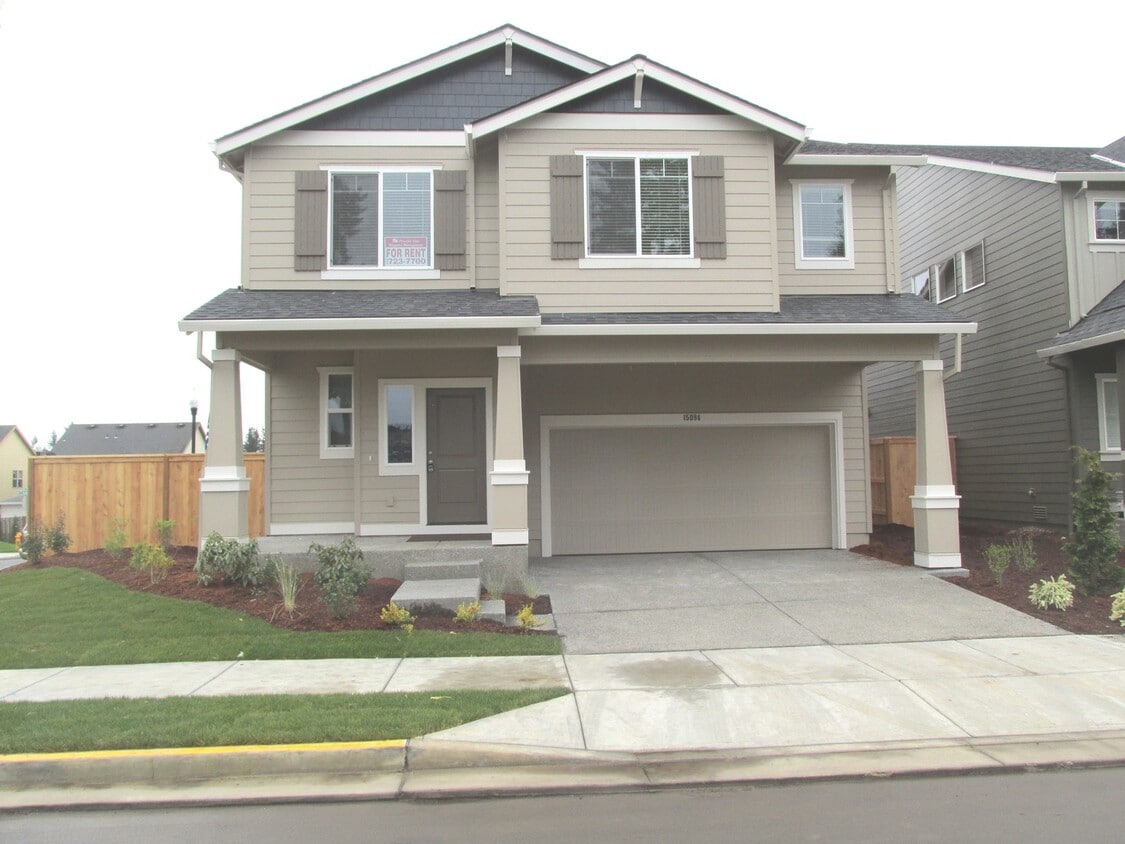 Foto principal - $500 off 1st month ! New Carpet, 5 Br 2.5 ...