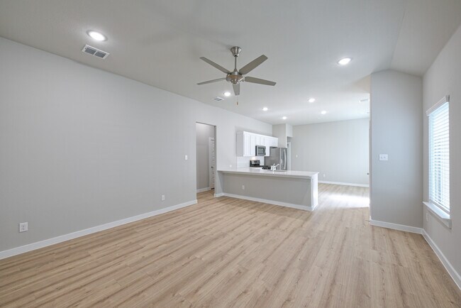 Foto del edificio - 3032 Leatherwood Ln