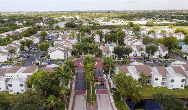 Foto del edificio - 4650 NW 97th Ct