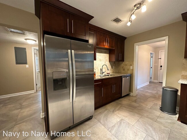 Foto del edificio - 3 br, 2 bath House - 3348 Myra St.