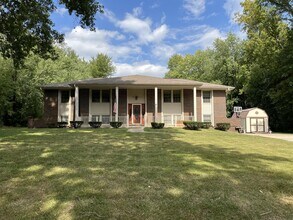 Building Photo - 41 NE 360th Rd