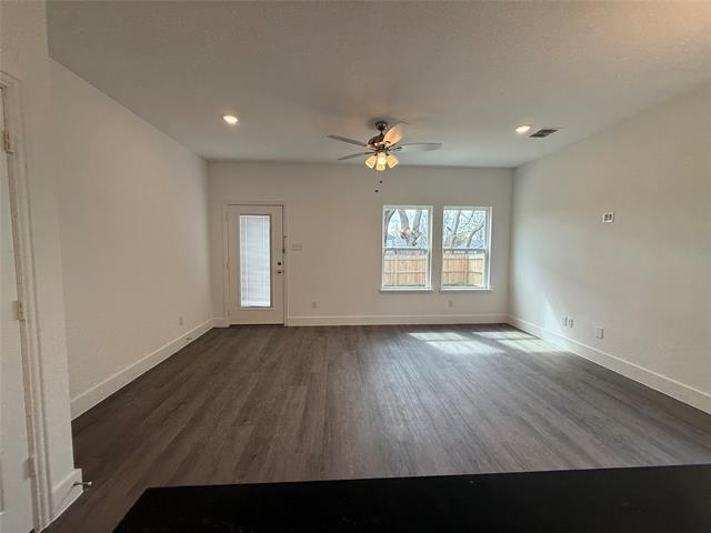 Foto del edificio - 412 E 7th St