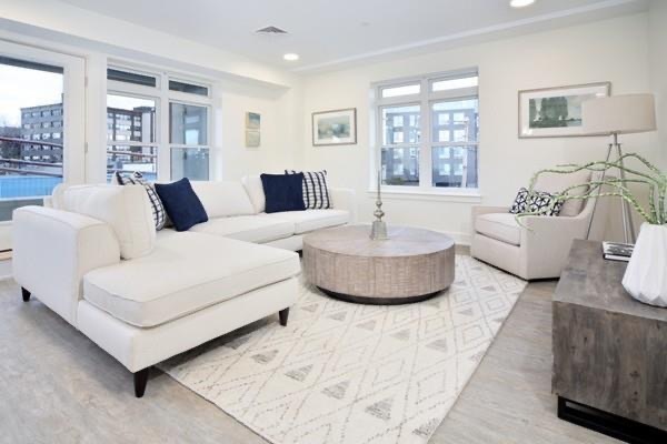 Primary Photo - 20 Penniman Rd