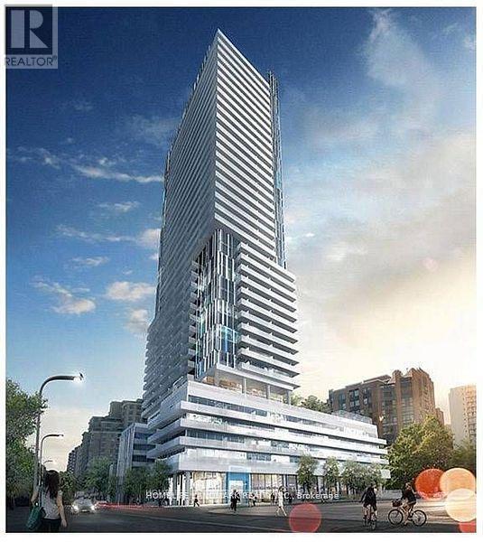 Building Photo - 161-161 Roehampton Ave