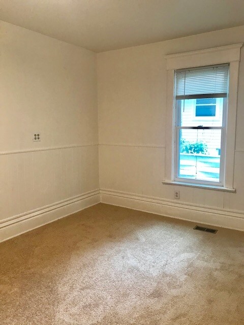 Bedroom 2 - 230 9th Ave N