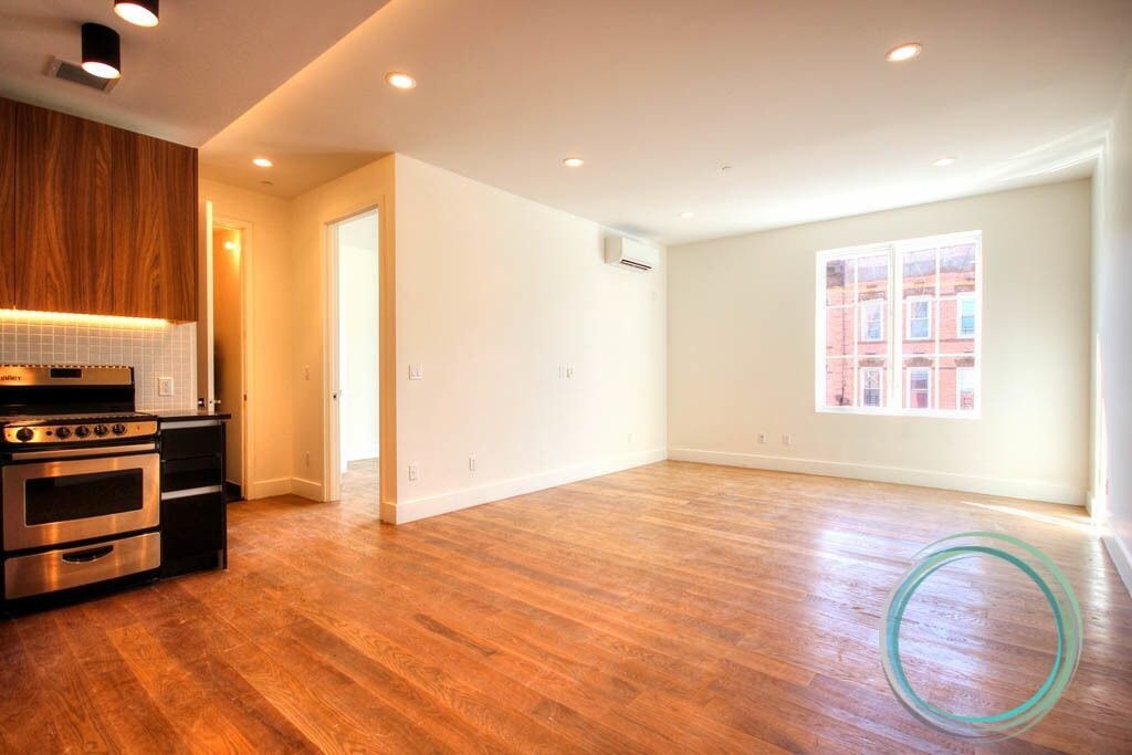 Foto principal - 75 Ralph Ave