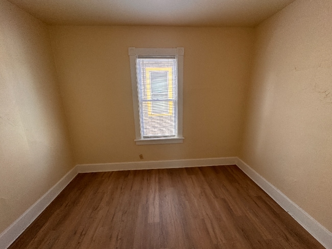 Foto del edificio - 2006 W Lincoln Ave