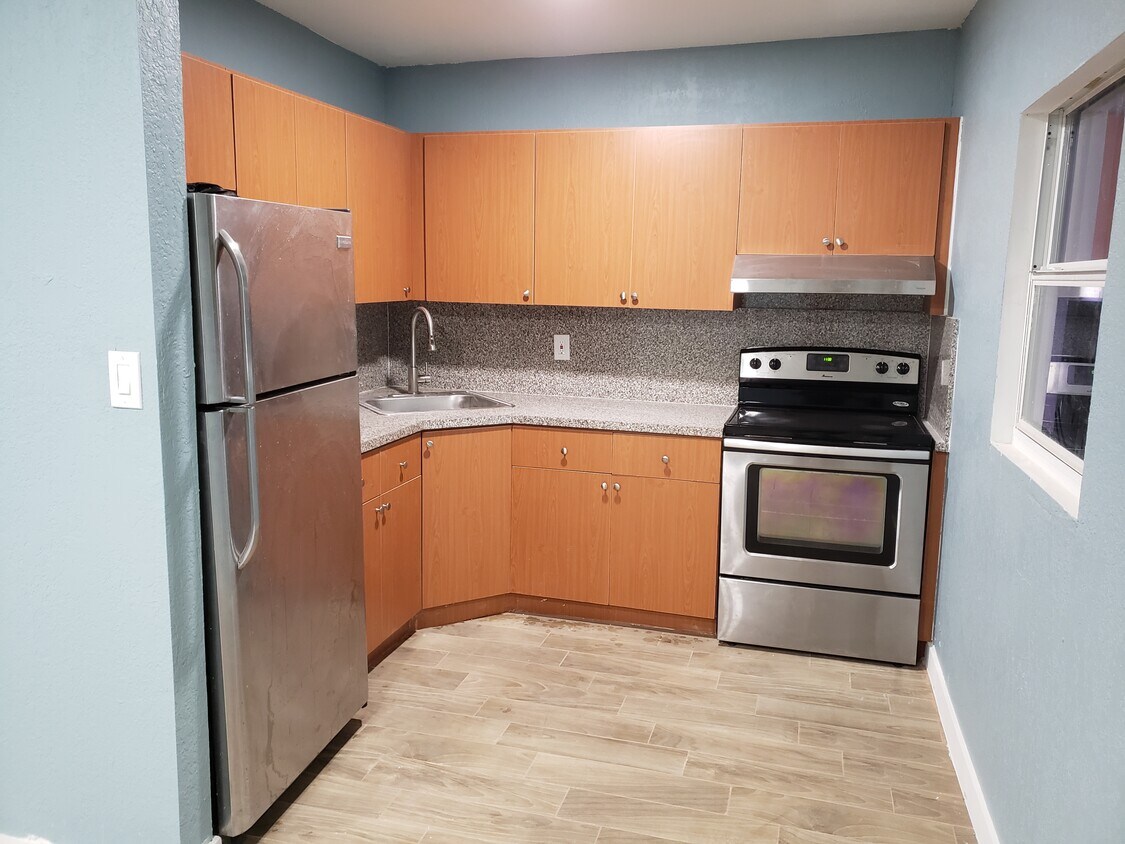 829 NW 113th St, Miami, FL 33168 House for Rent in Miami, FL