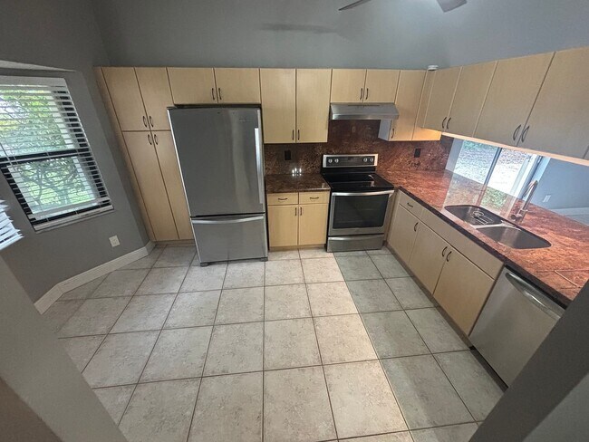 Building Photo - 58 Paxford Ln