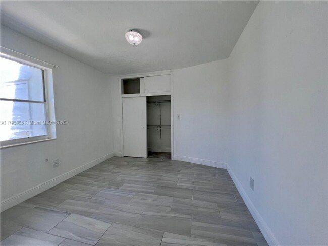 Foto del edificio - 7550 NW 2nd Terrace
