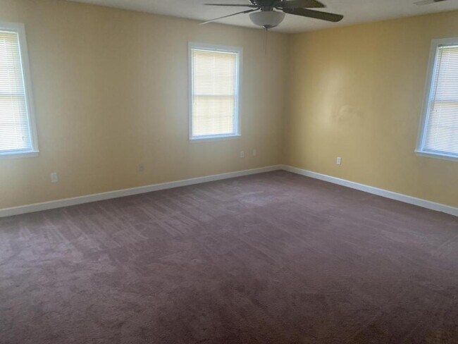 Foto del edificio - 1035 Mercantile Street Apt 201
