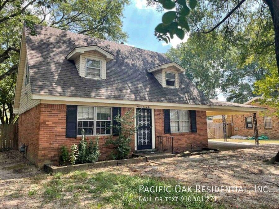 Foto principal - BELOW MARKET RENT!
