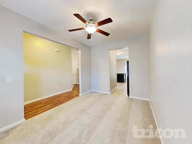 Foto del edificio - 143 Ridge Terrace Ln