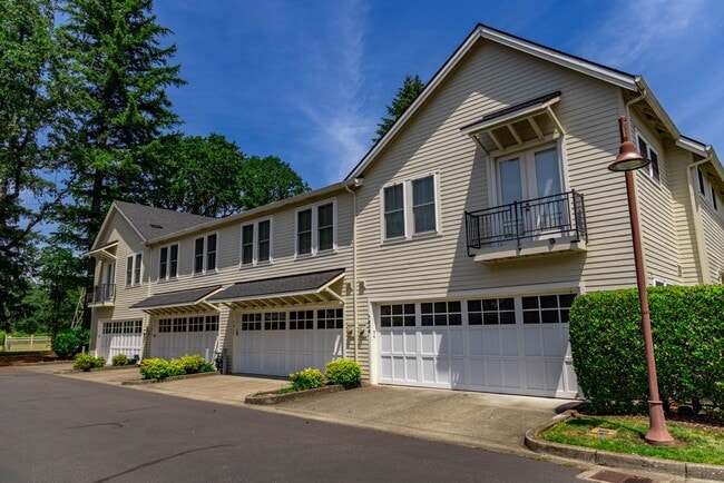 Building Photo - 2 Creeks Condominiums - Gated Community on Camas Meadows Golf Course