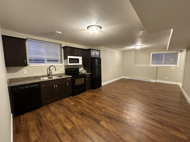 Building Photo - 51106 Sophie Cres