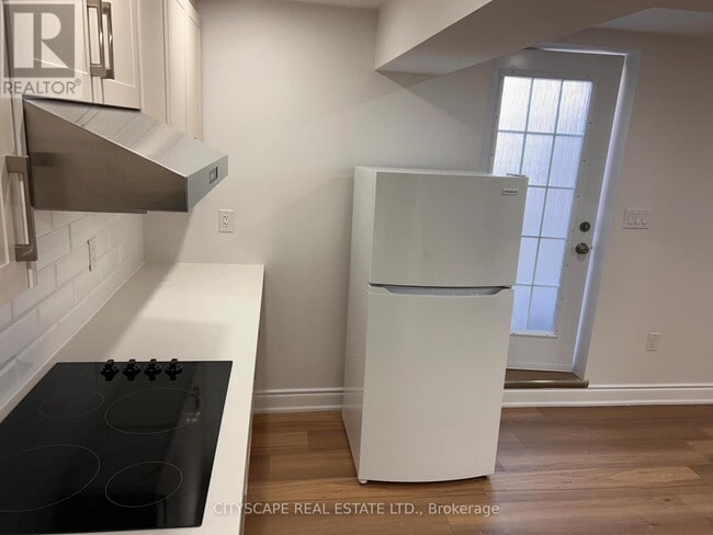 Building Photo - 969 Transom Cres