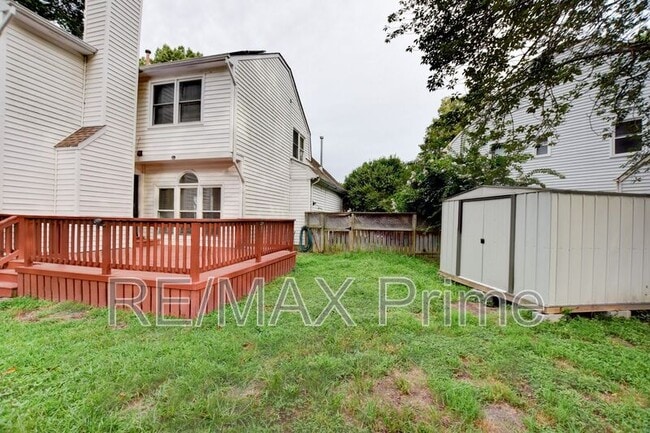 Building Photo - 1025 Still Meadow Ct