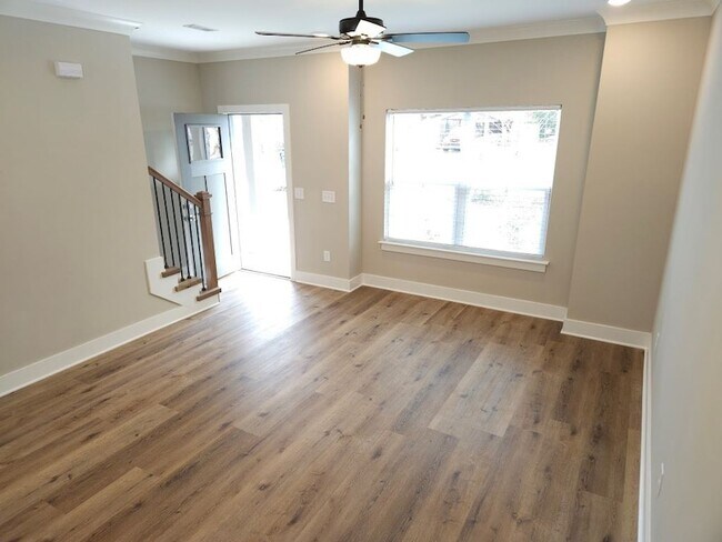 Photo - 719 Crestland Ave Apartment